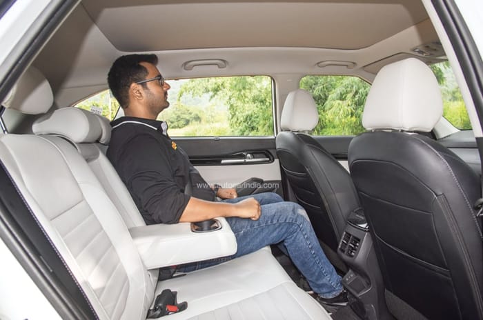 Midsize SUV comparison: Honda Elevate vs rivals